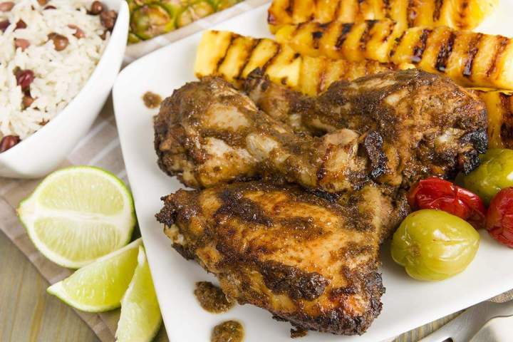 Restaurant pied dans l’eau, Les Trois-Îlets